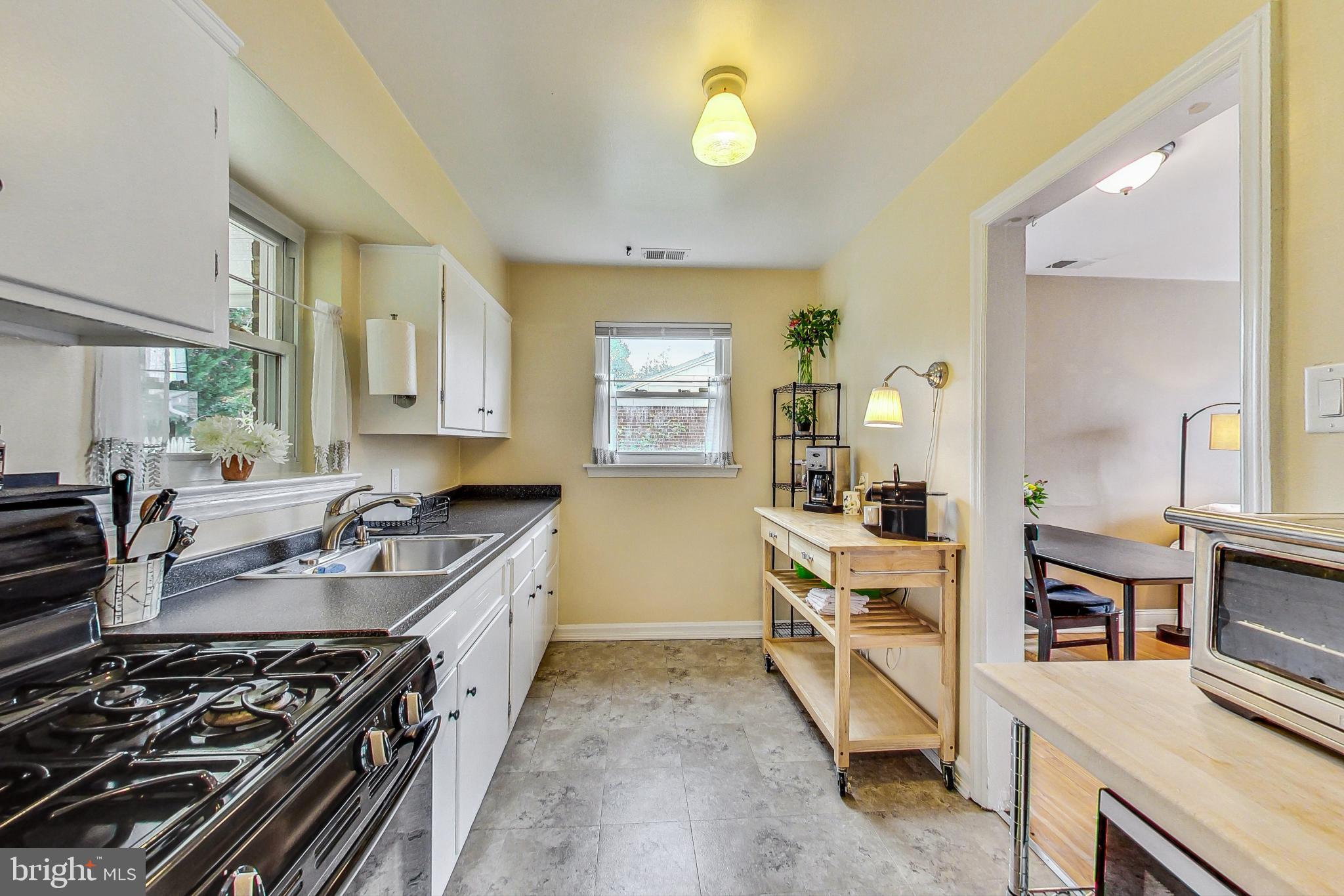 2409 Dennis Avenue Silver Spring, MD 20902 - Photo 11 of 29