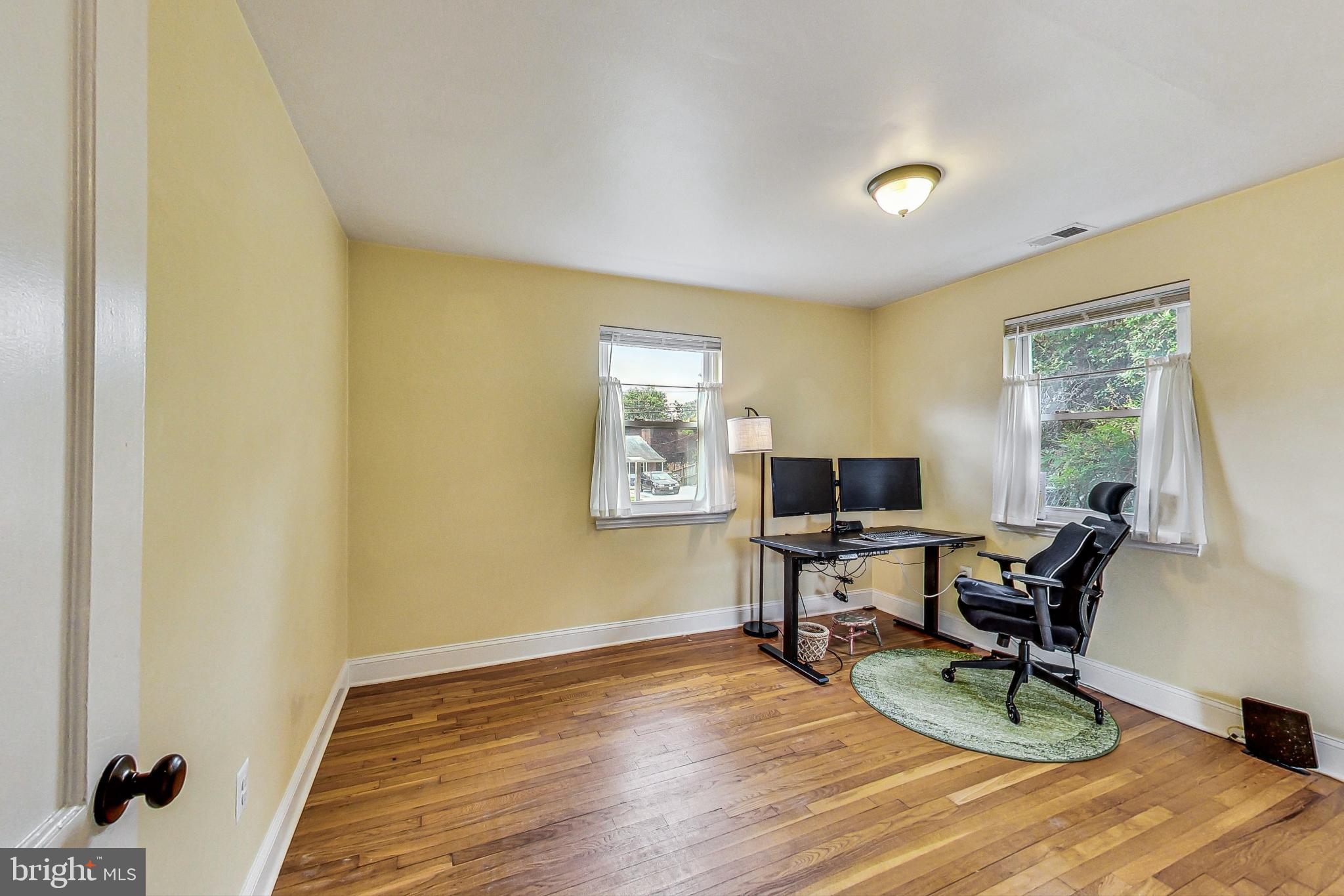 2409 Dennis Avenue Silver Spring, MD 20902 - Photo 15 of 29