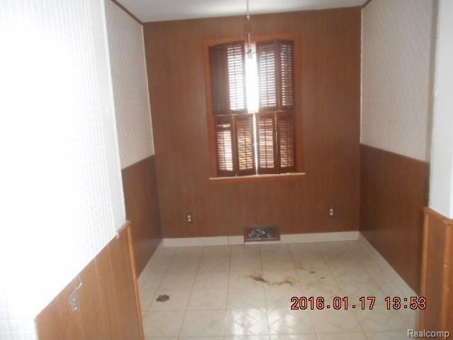 8134 Robson Street Detroit, MI 48228 - Photo 7 of 13