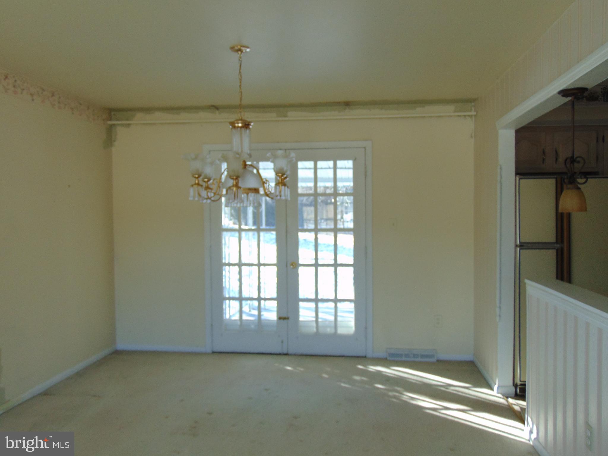 11904 Caspian Road Kingsville, MD 21087 - Photo 5 of 15 Dining Room