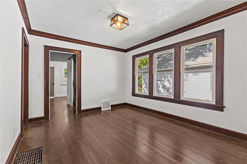 1806 South Evanston Avenue Independence, MO 64052 - Photo 11 of 27