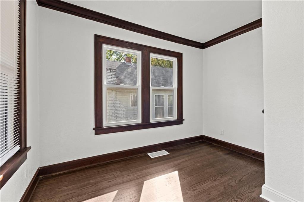 1806 South Evanston Avenue Independence, MO 64052 - Photo 17 of 27