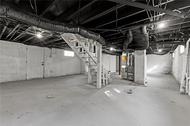 $179,000 | 1806 South Evanston Avenue, Independence, MO 64052