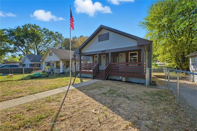 $179,000 | 1806 South Evanston Avenue, Independence, MO 64052