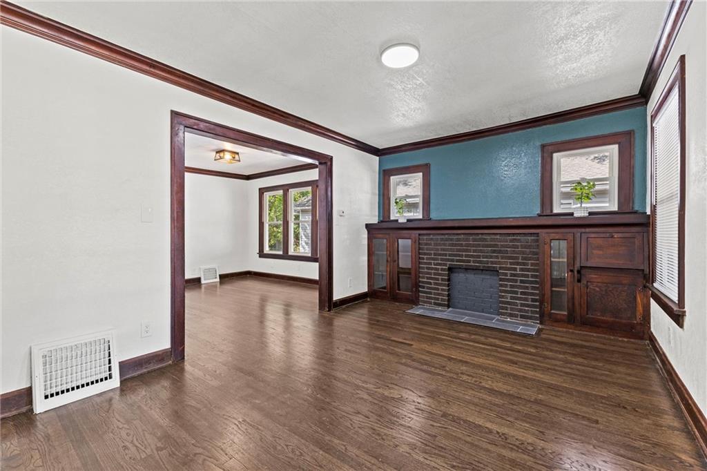 1806 South Evanston Avenue Independence, MO 64052 - Photo 3 of 27