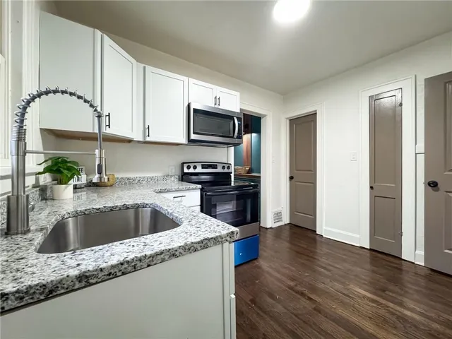 $179,000 | 1806 South Evanston Avenue, Independence, MO 64052