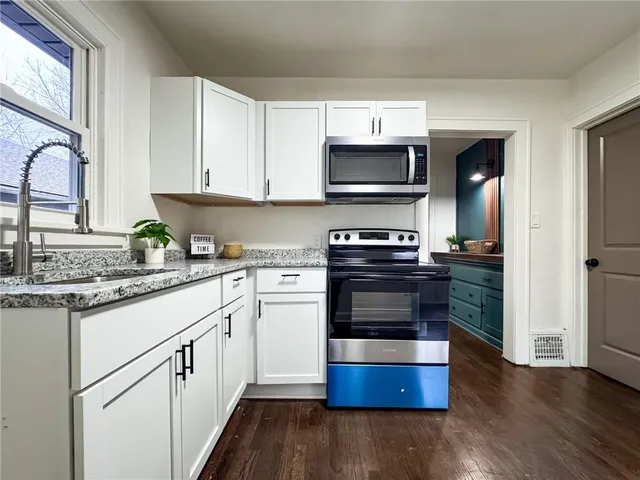 $179,000 | 1806 South Evanston Avenue, Independence, MO 64052