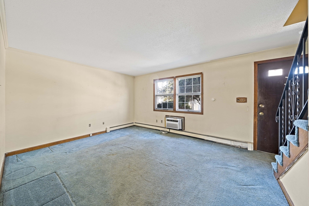 4 Shawsheen Road, Unit 2 Lawrence, MA 01843 - Photo 11 of 35