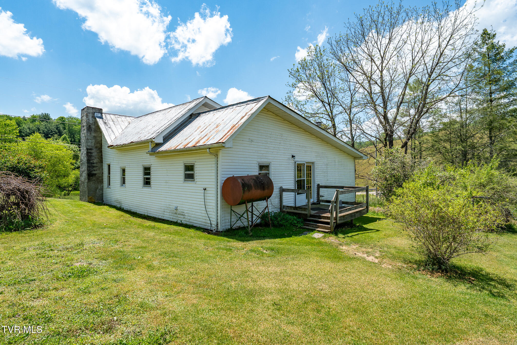856 Shingletown Road Mountain City, TN 37683 - Photo 35 of 77 856 Shingletown Road (45 of 91)