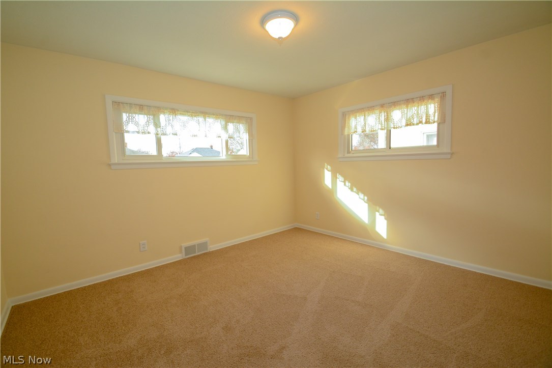 799 Glenhurst Road Willowick, OH 44095 - Photo 18 of 35