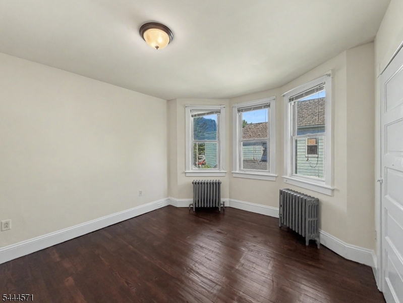 372 Prospect Street, Unit 2 Phillipsburg, NJ 08865 - Photo 11 of 21