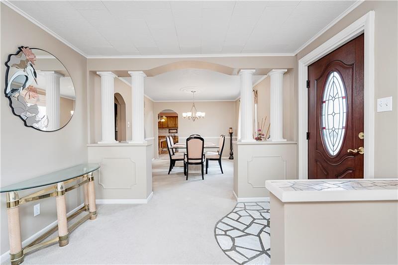 714 Greenlee Road Pittsburgh, PA 15227 - Photo 5 of 25 Gallery Image 5