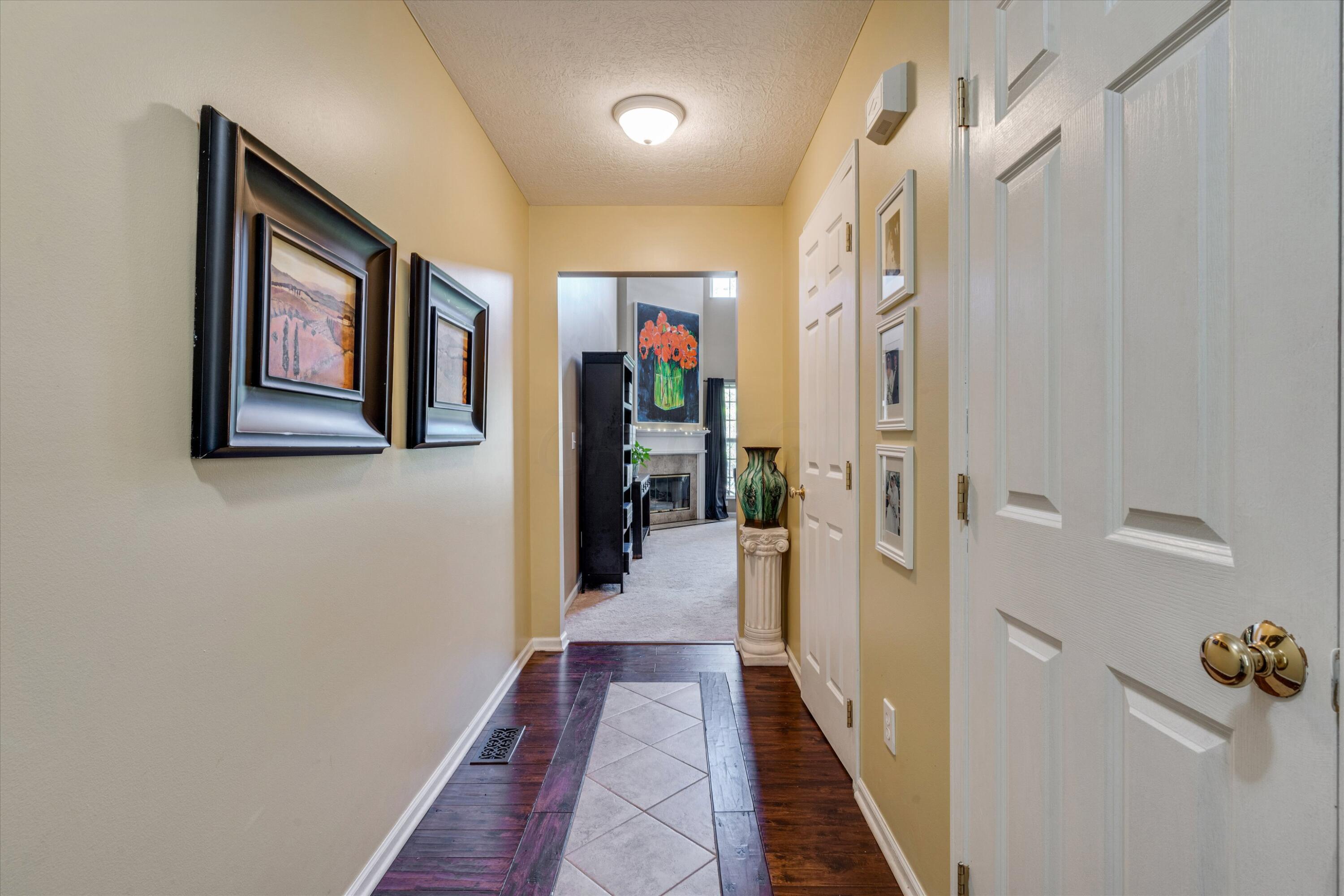 330 Sycamore Ridge Way Columbus, OH 43230 - Photo 22 of 38 04-dsc04936-dsc04938