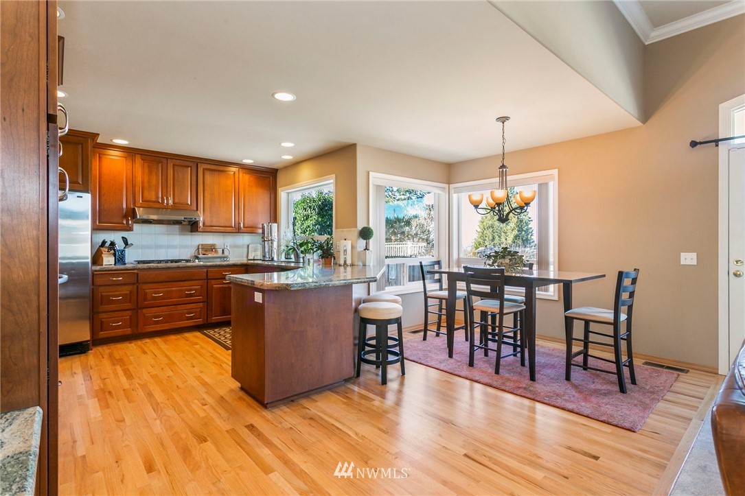 923 Edmonds Street Edmonds, WA 98020 - Photo 16 of 32