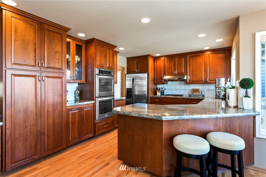 923 Edmonds Street Edmonds, WA 98020 - Photo 18 of 32