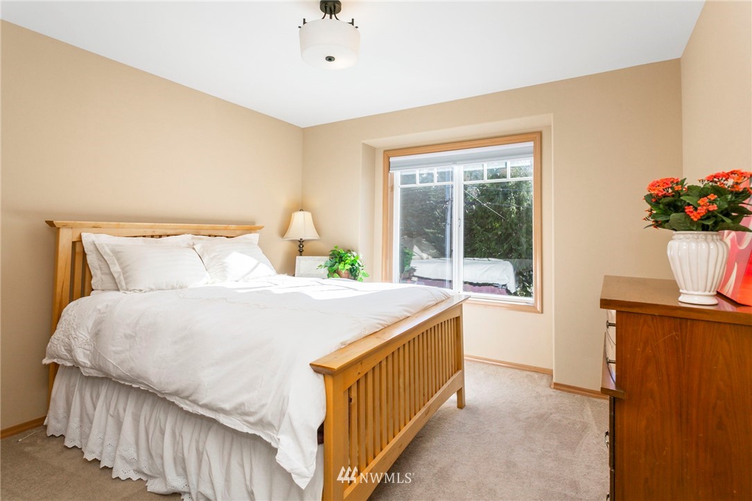 923 Edmonds Street Edmonds, WA 98020 - Photo 24 of 32