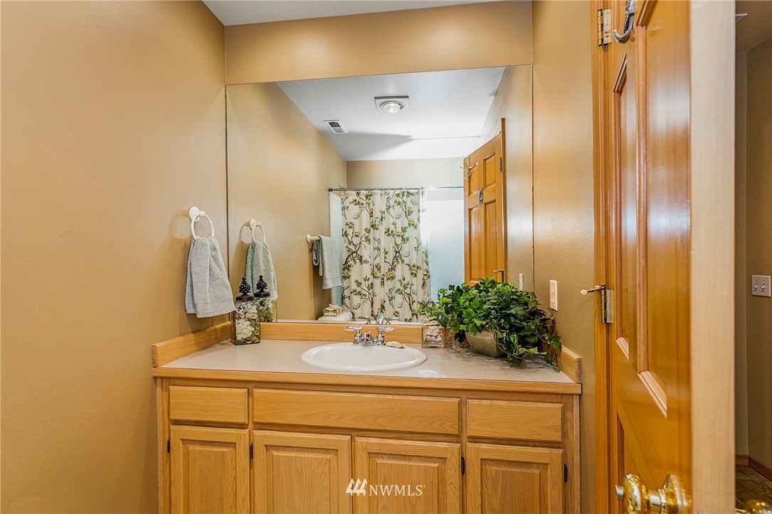 923 Edmonds Street Edmonds, WA 98020 - Photo 27 of 32