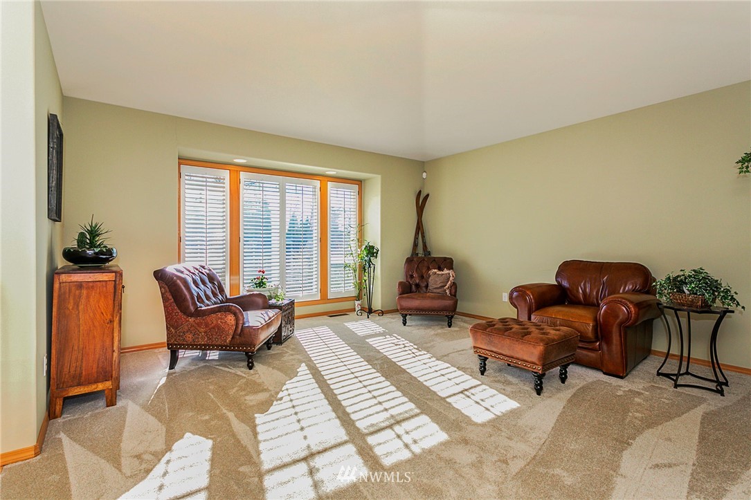 923 Edmonds Street Edmonds, WA 98020 - Photo 10 of 32