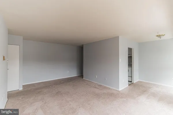 $1,700 | 7587 Margate Court, Unit 203, Manassas, VA 20109