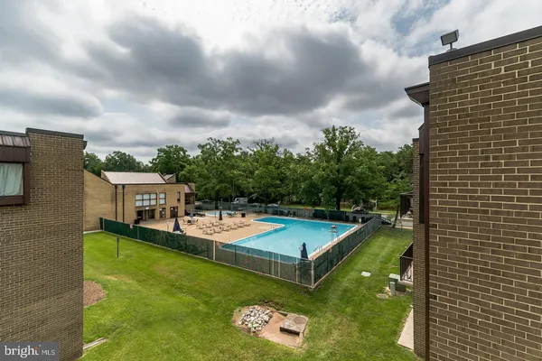 $1,700 | 7587 Margate Court, Unit 203, Manassas, VA 20109