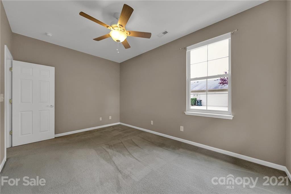 805 Ledgestone Court Tega Cay, SC 29708 - Photo 21 of 44 Gallery Image 21