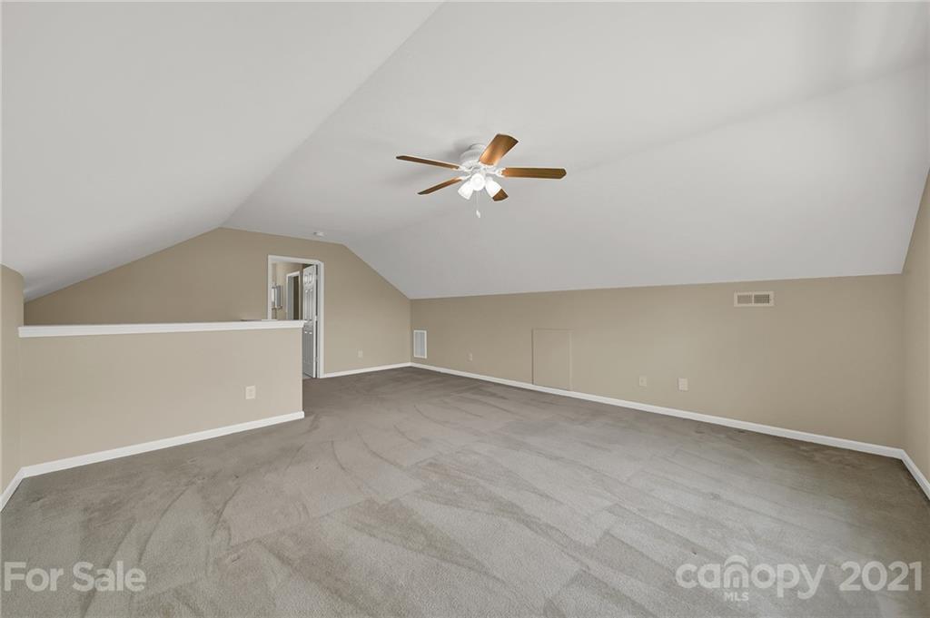 805 Ledgestone Court Tega Cay, SC 29708 - Photo 31 of 44 Gallery Image 31