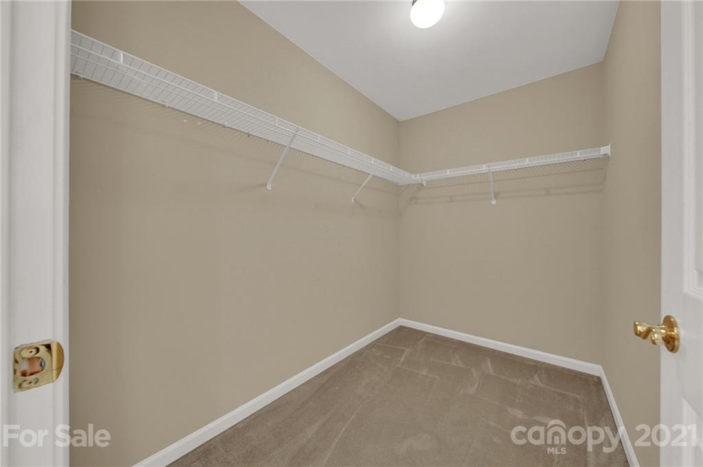 805 Ledgestone Court Tega Cay, SC 29708 - Photo 34 of 44 Gallery Image 34