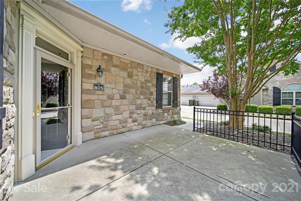 805 Ledgestone Court Tega Cay, SC 29708 - Photo 36 of 44 Gallery Image 36