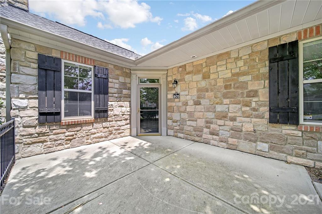 805 Ledgestone Court Tega Cay, SC 29708 - Photo 37 of 44 Gallery Image 37