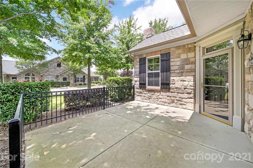 805 Ledgestone Court Tega Cay, SC 29708 - Photo 38 of 44 Gallery Image 38