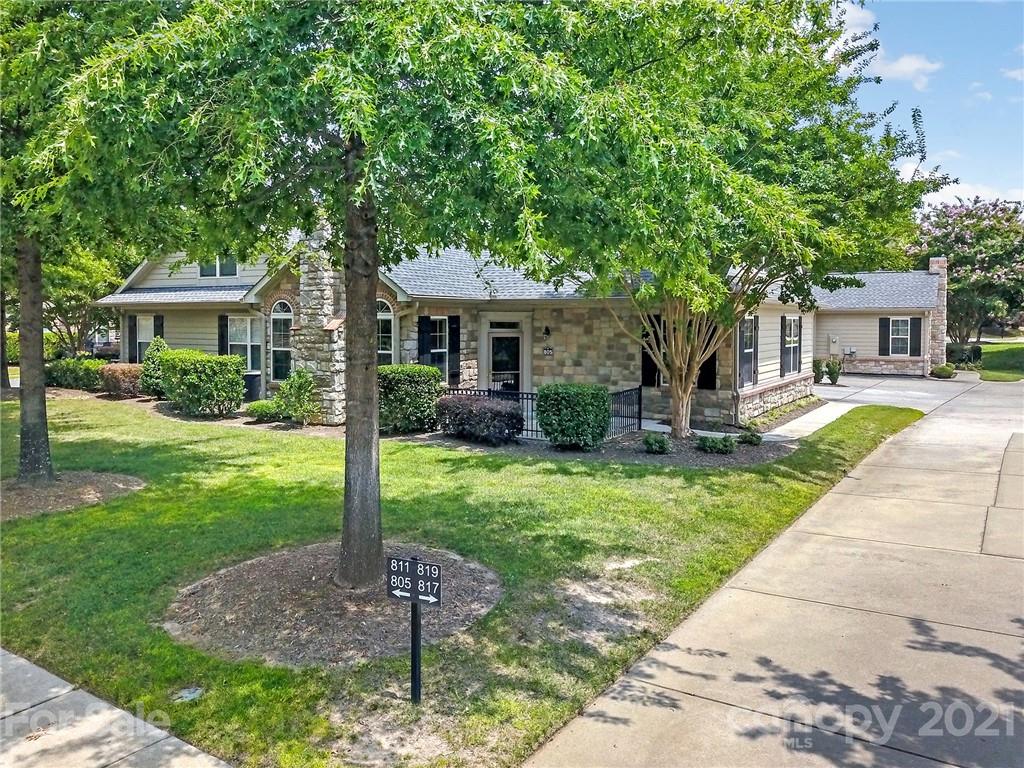 805 Ledgestone Court Tega Cay, SC 29708 - Photo 39 of 44 Gallery Image 39