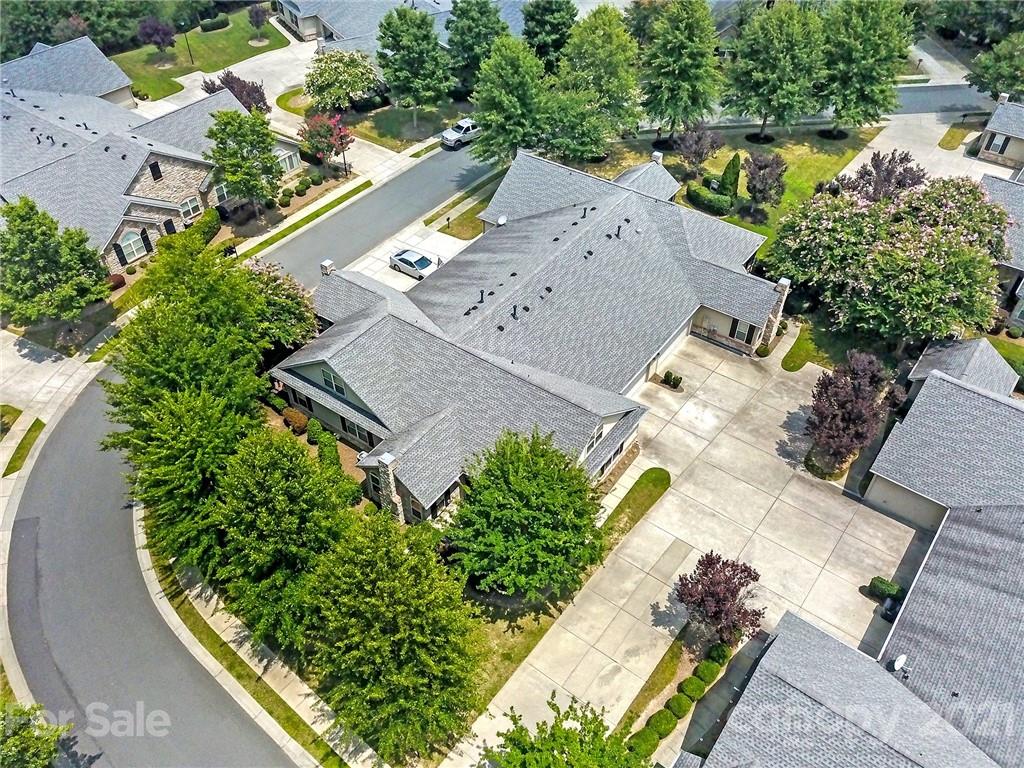 805 Ledgestone Court Tega Cay, SC 29708 - Photo 41 of 44 Gallery Image 41