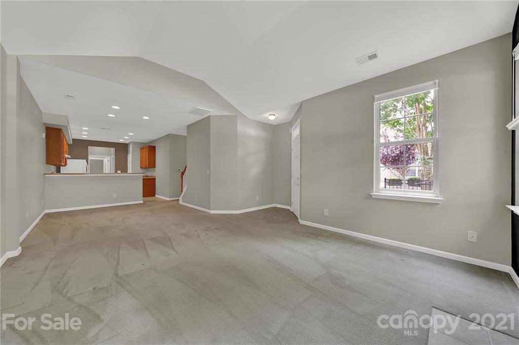 805 Ledgestone Court Tega Cay, SC 29708 - Photo 6 of 44 Gallery Image 6