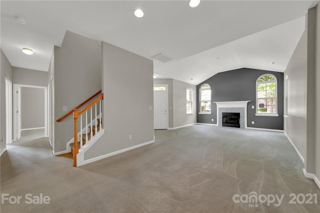 805 Ledgestone Court Tega Cay, SC 29708 - Photo 9 of 44 Gallery Image 9