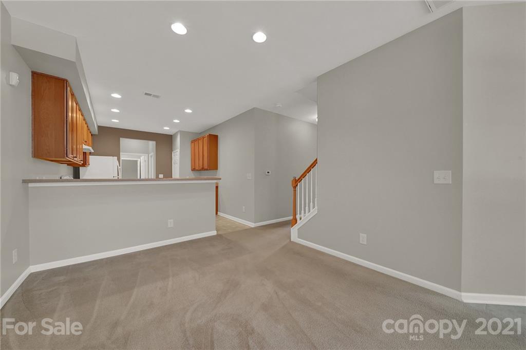 805 Ledgestone Court Tega Cay, SC 29708 - Photo 10 of 44 Gallery Image 10
