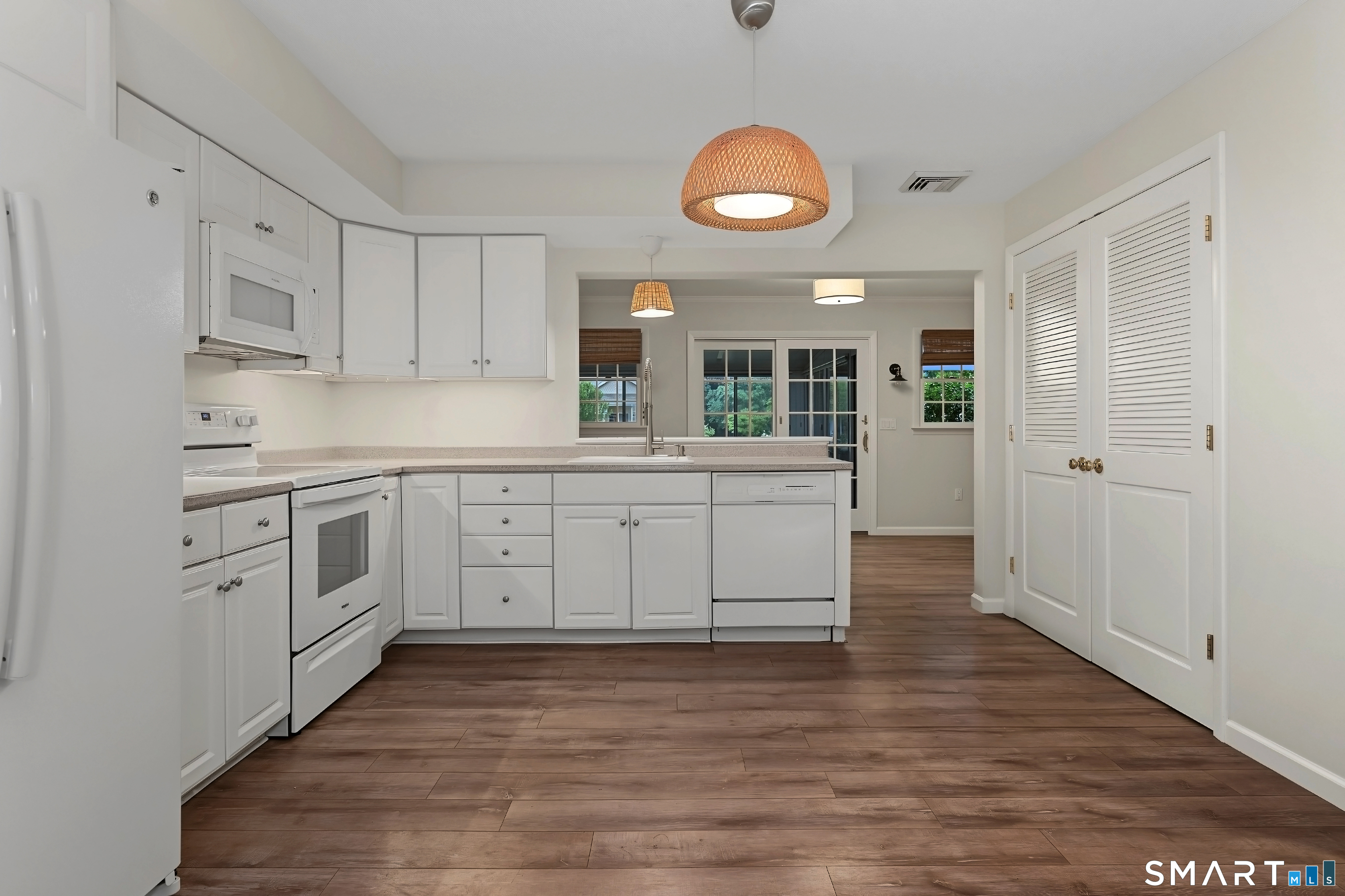 80 Dennison Road Essex, CT 06426 - Photo 5 of 30