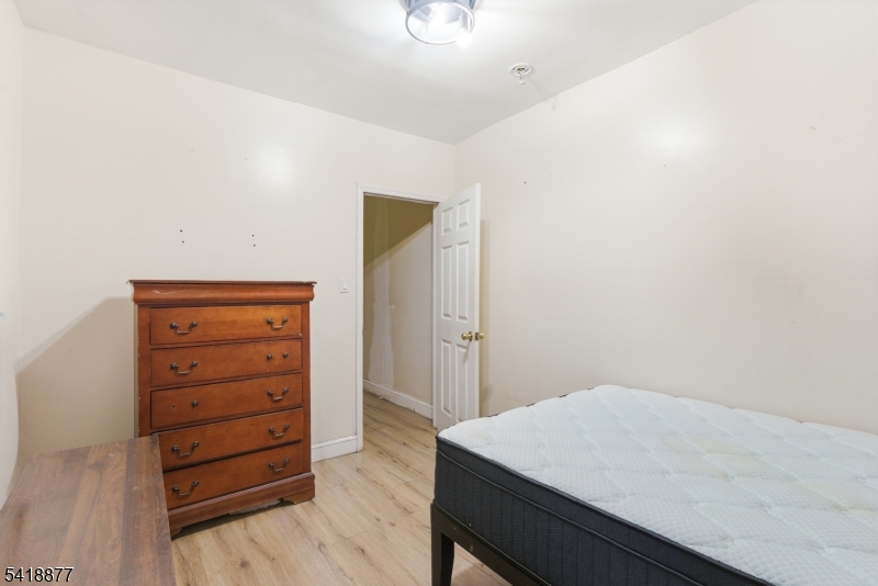 402 South 15th Street Newark, NJ 07103 - Photo 9 of 31