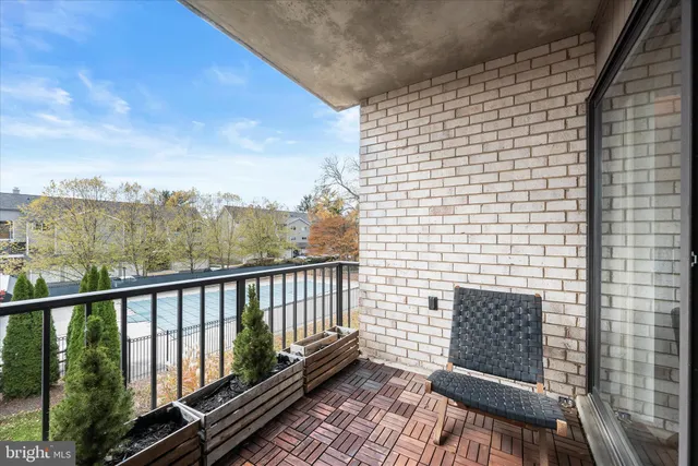 $350,000 | 10851-10859 Amherst Avenue, Unit 202, Silver Spring, MD 20902