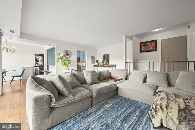 $350,000 | 10851-10859 Amherst Avenue, Unit 202, Silver Spring, MD 20902