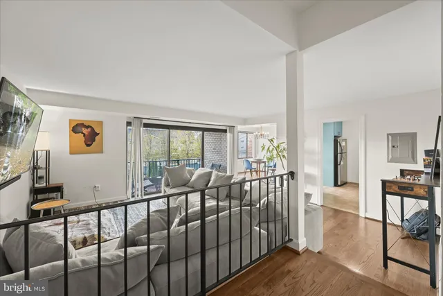 $350,000 | 10851-10859 Amherst Avenue, Unit 202, Silver Spring, MD 20902