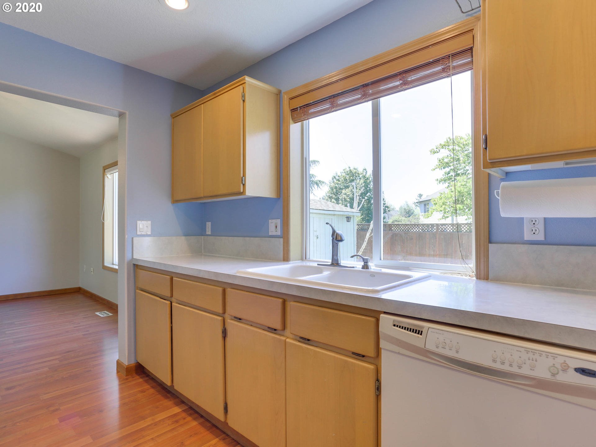 9211 Northeast Levee Road Portland, OR 97211 - Photo 12 of 31 Kitchen/Dining Room