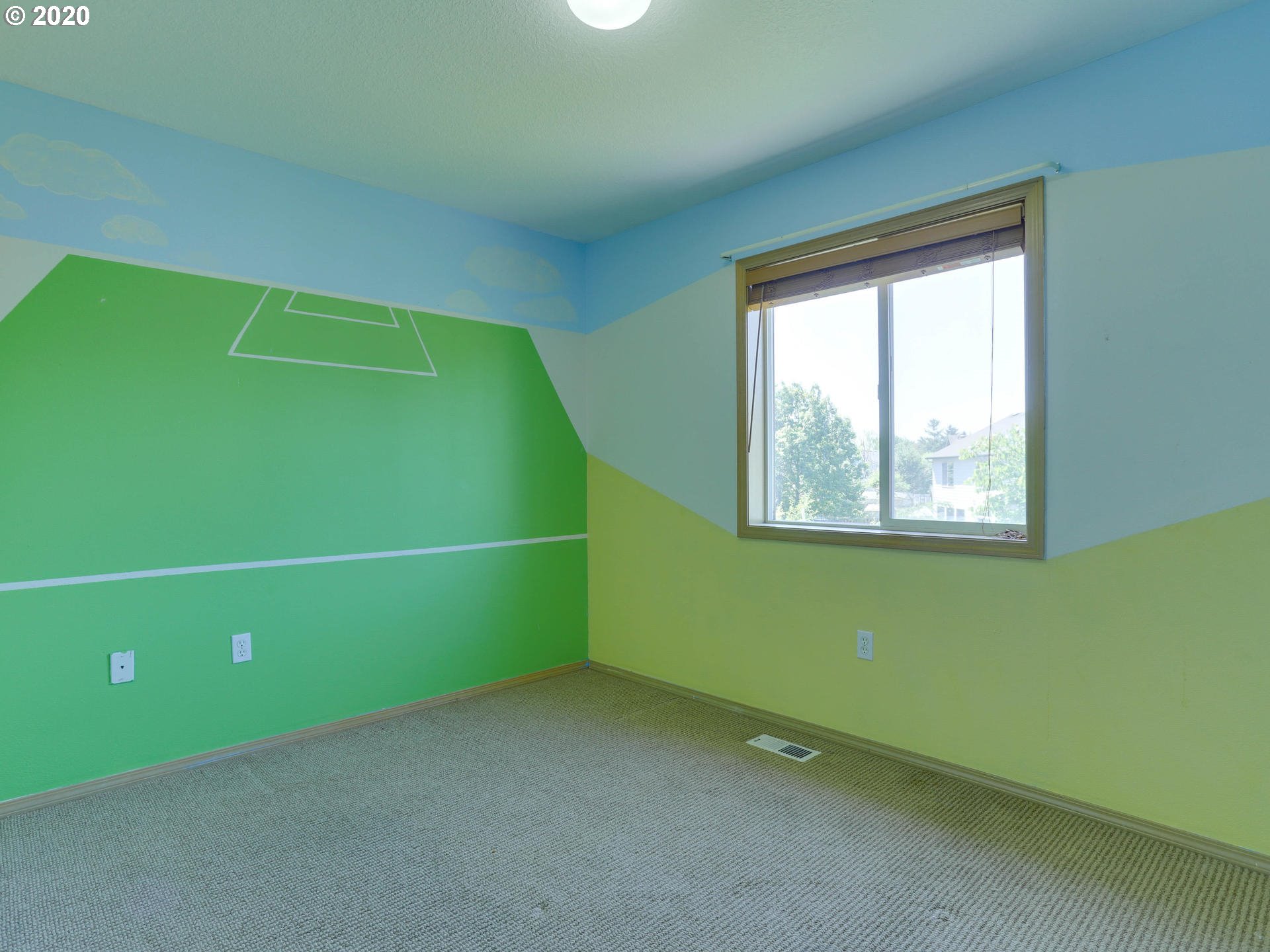 9211 Northeast Levee Road Portland, OR 97211 - Photo 26 of 31 Bedroom