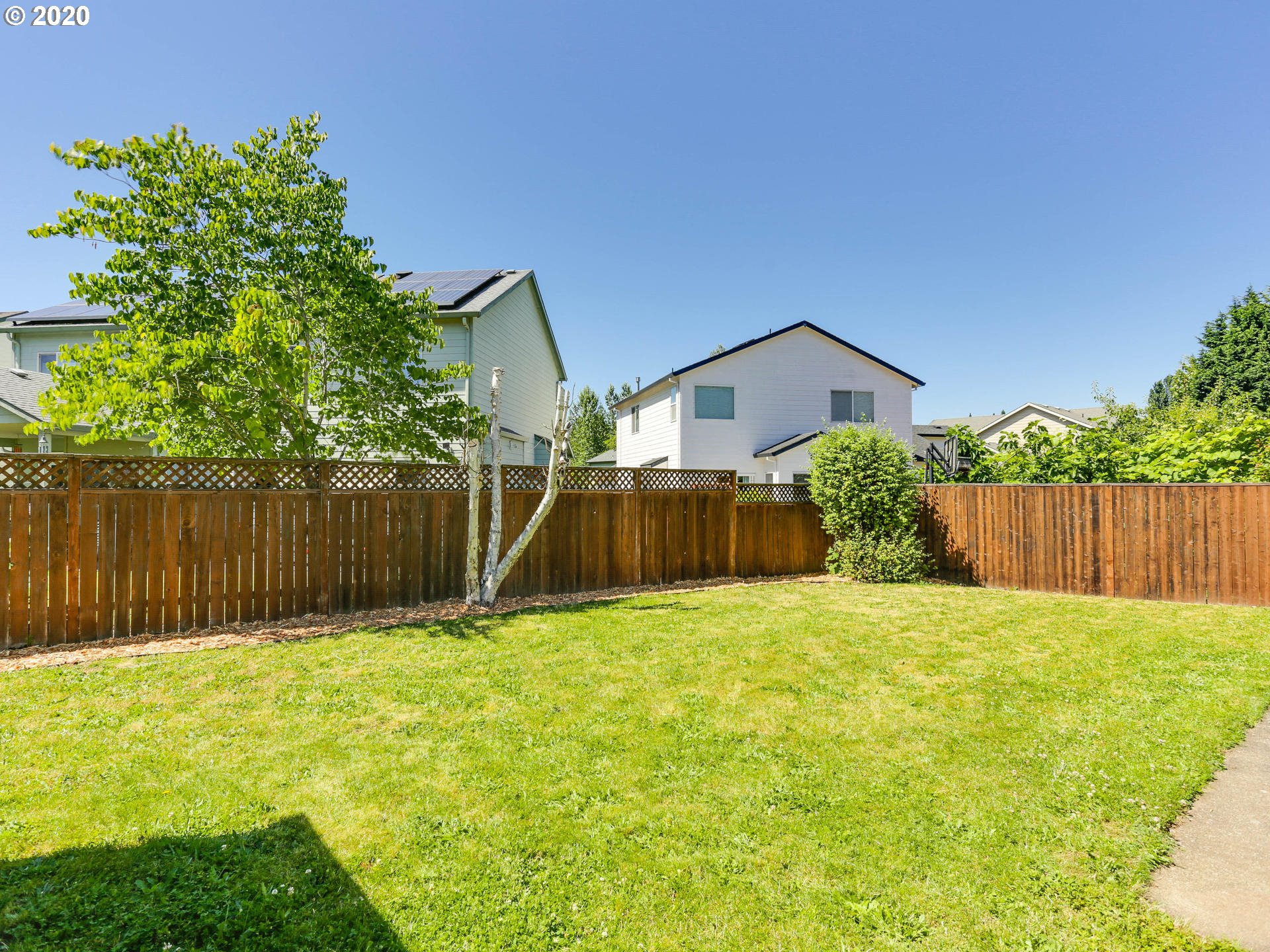 9211 Northeast Levee Road Portland, OR 97211 - Photo 30 of 31 Yard