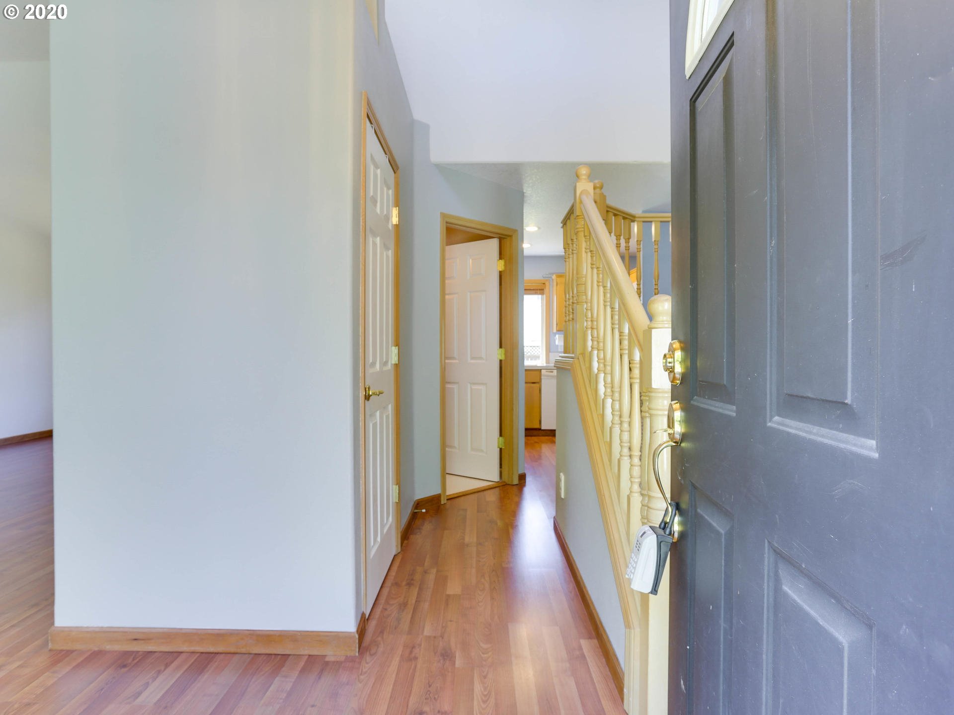 9211 Northeast Levee Road Portland, OR 97211 - Photo 4 of 31 Entrance/Foyer