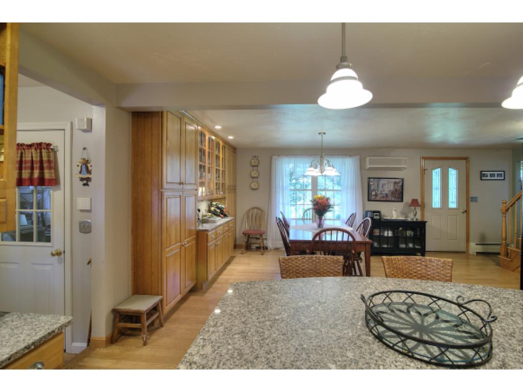 31 Clifton Road Bedford, NH 03110 - Photo 11 of 32 Gallery Image 11