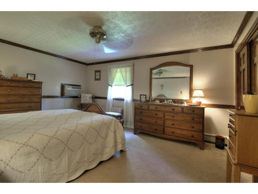 31 Clifton Road Bedford, NH 03110 - Photo 20 of 32 Gallery Image 20