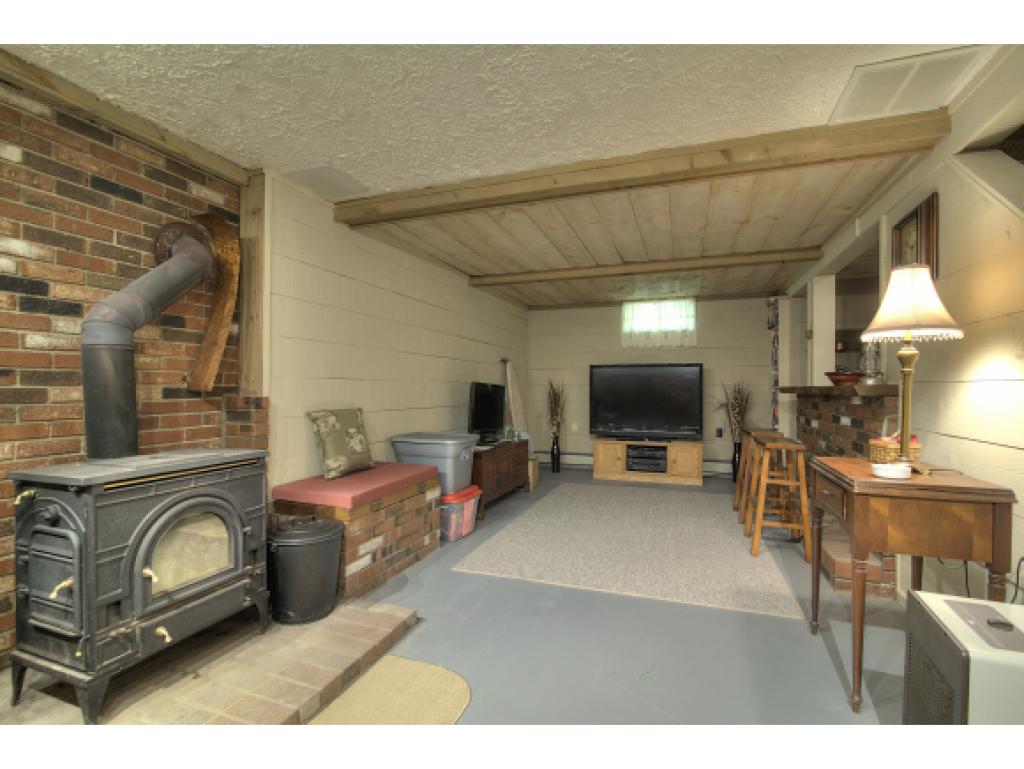 31 Clifton Road Bedford, NH 03110 - Photo 23 of 32 Gallery Image 23