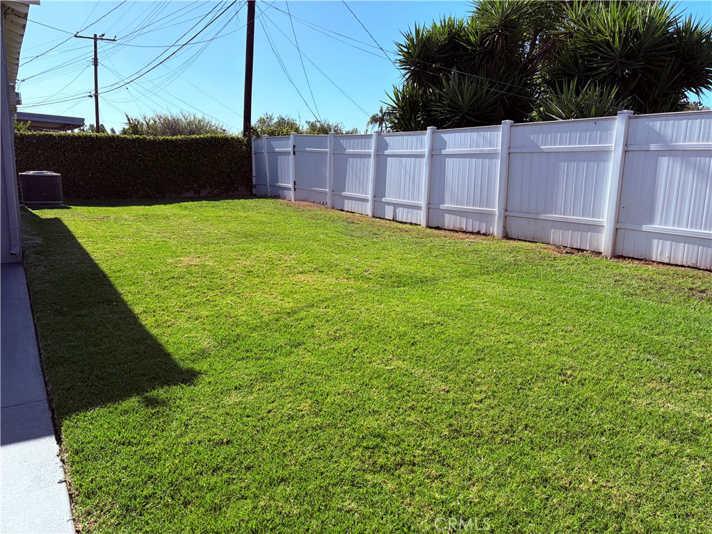 14820 Ragan Drive La Mirada, CA 90638 - Photo 20 of 27 Large backyard space