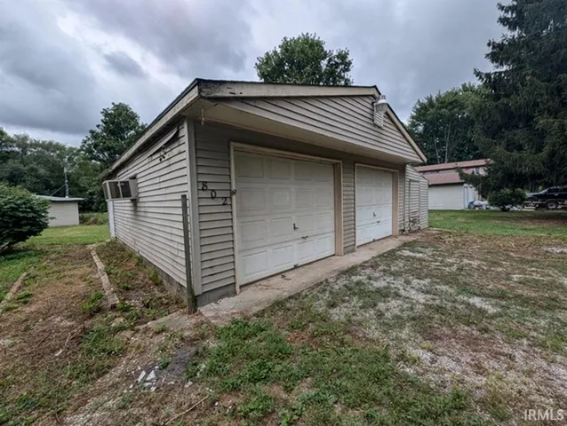 $39,900 | 802 North 38th Street, Terre Haute, IN 47803