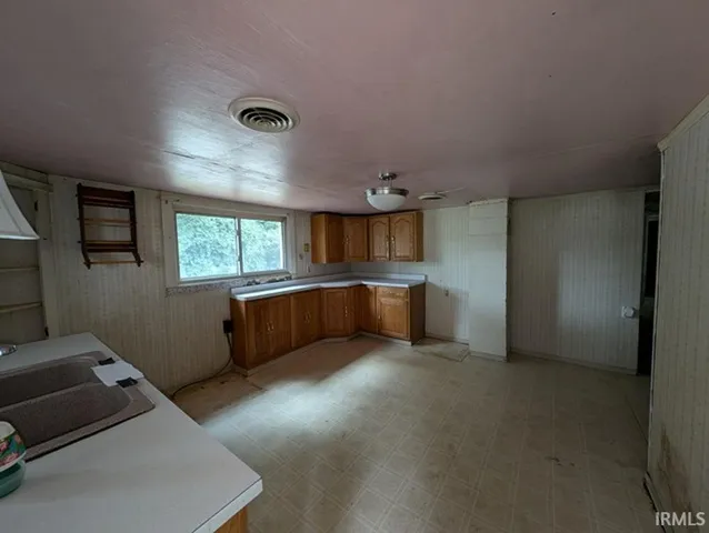 $39,900 | 802 North 38th Street, Terre Haute, IN 47803